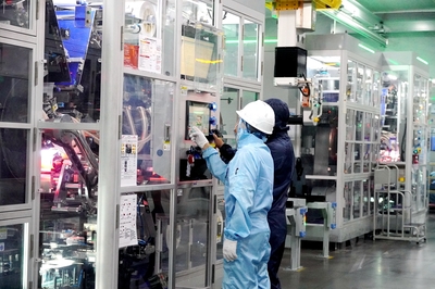 宜昌楚能三號工廠產品正式量產下線，一期項目全面建成量產